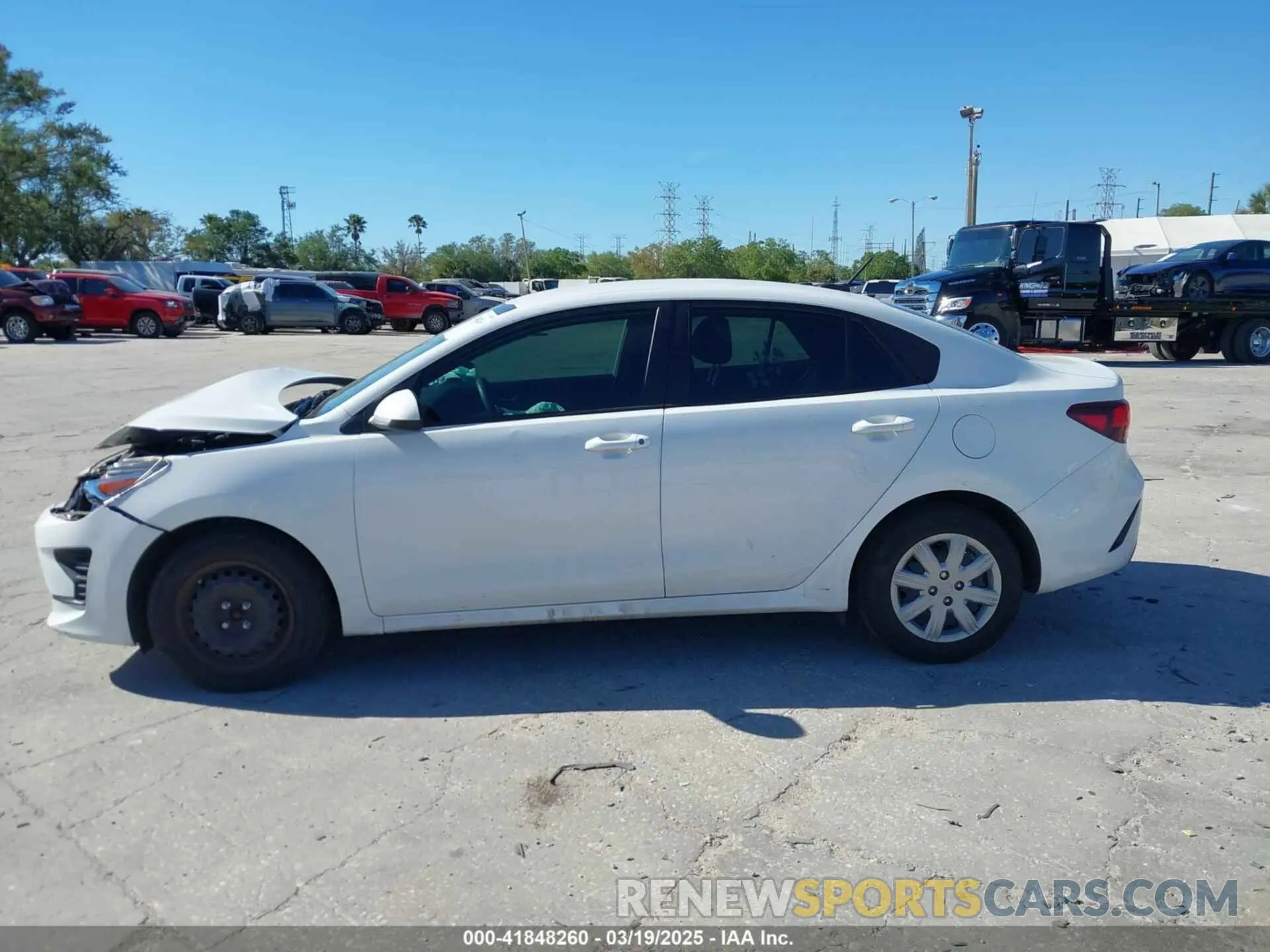 14 Photograph of a damaged car 3KPA24AD4PE616342 KIA RIO 2023