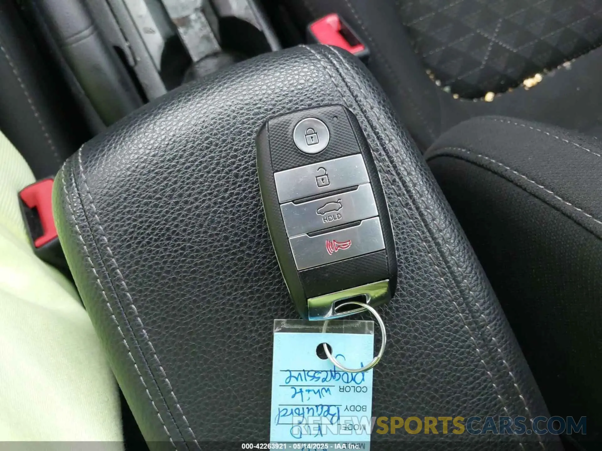 11 Photograph of a damaged car 3KPA24AD5PE520252 KIA RIO 2023