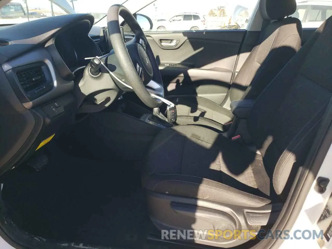 7 Photograph of a damaged car 3KPA24AD5PE533535 KIA RIO 2023