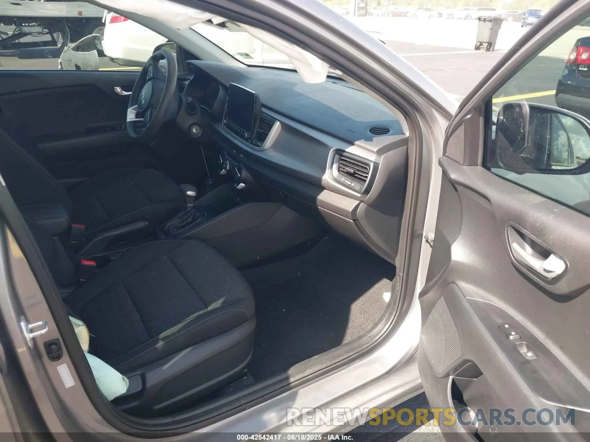 5 Photograph of a damaged car 3KPA24AD5PE565384 KIA RIO 2023