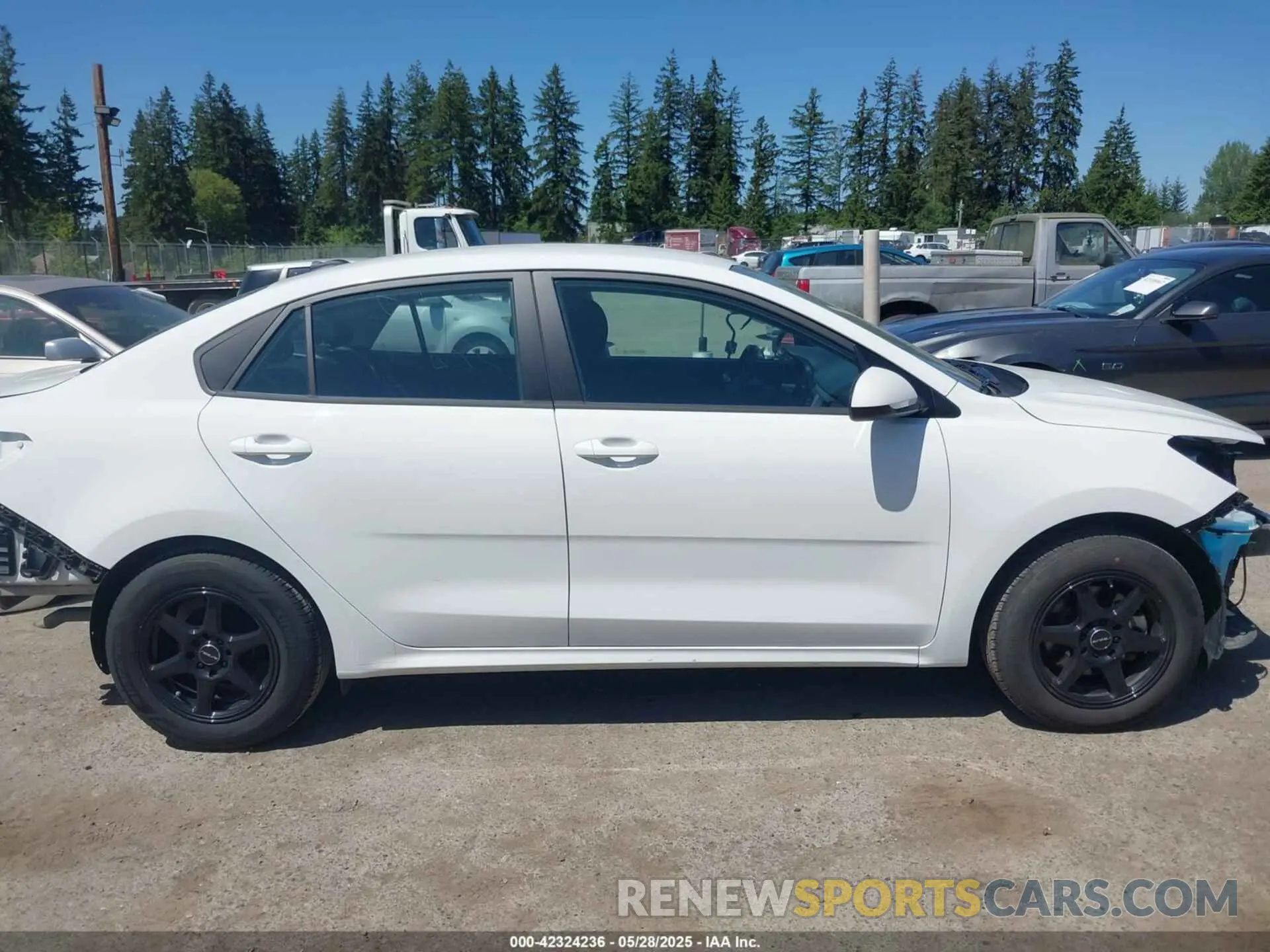 14 Photograph of a damaged car 3KPA24AD5PE615877 KIA RIO 2023