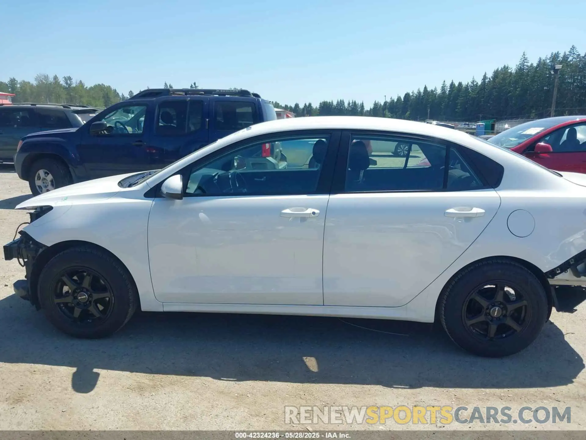 15 Photograph of a damaged car 3KPA24AD5PE615877 KIA RIO 2023