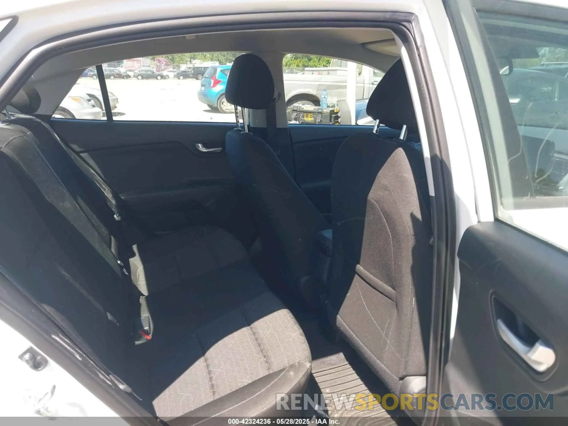8 Photograph of a damaged car 3KPA24AD5PE615877 KIA RIO 2023