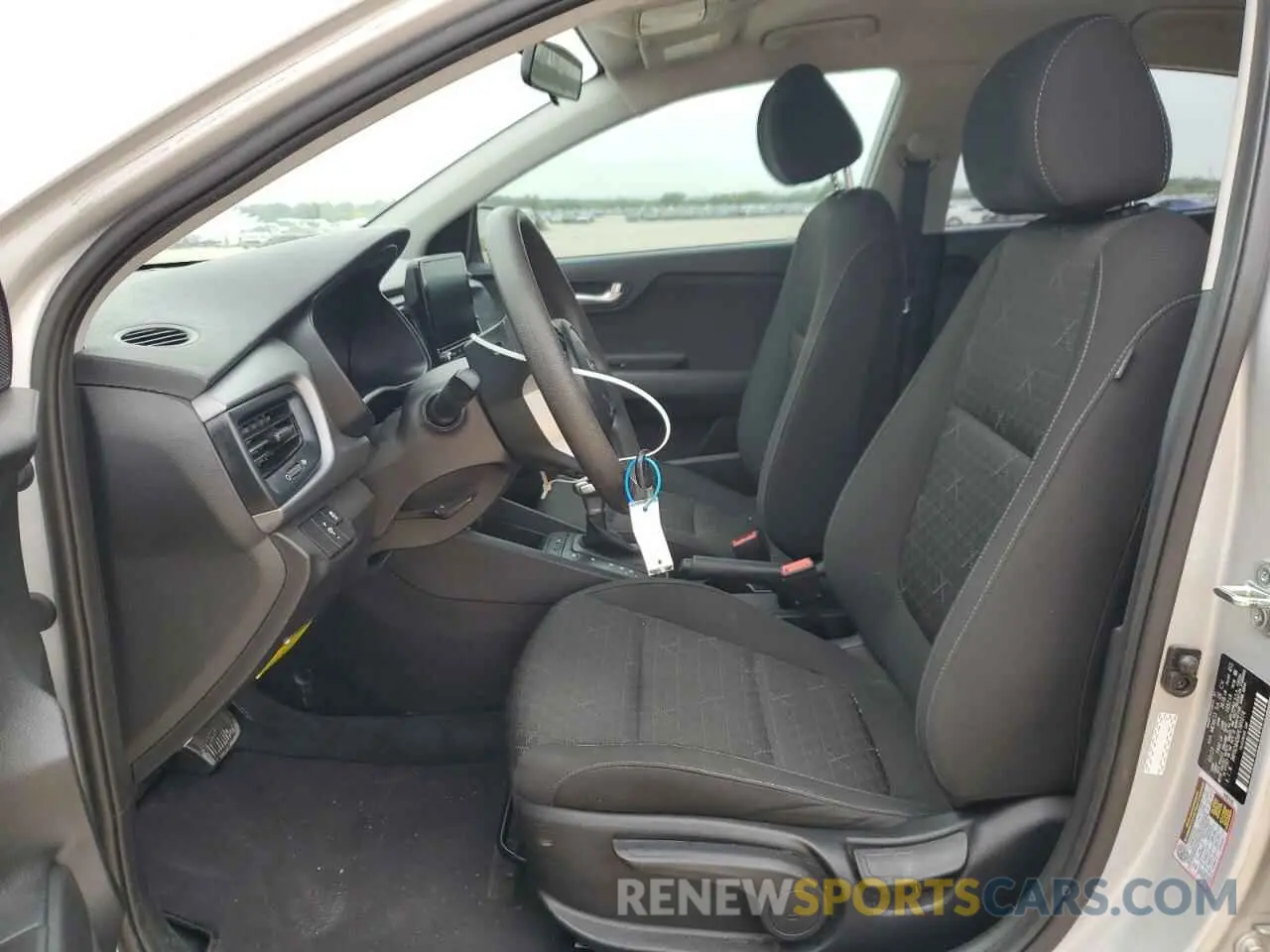 7 Photograph of a damaged car 3KPA24AD6PE560274 KIA RIO 2023