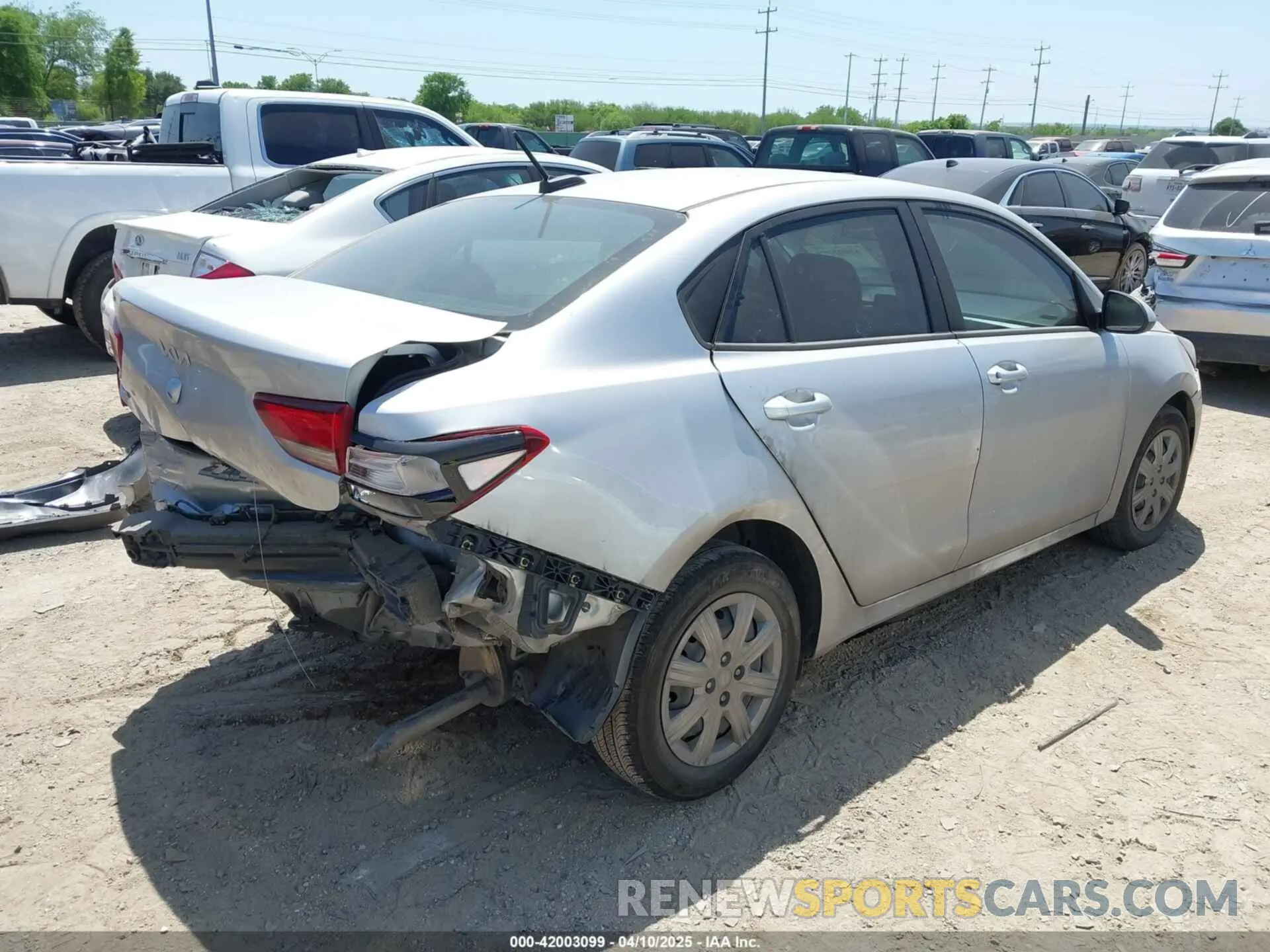 4 Photograph of a damaged car 3KPA24AD6PE600384 KIA RIO 2023