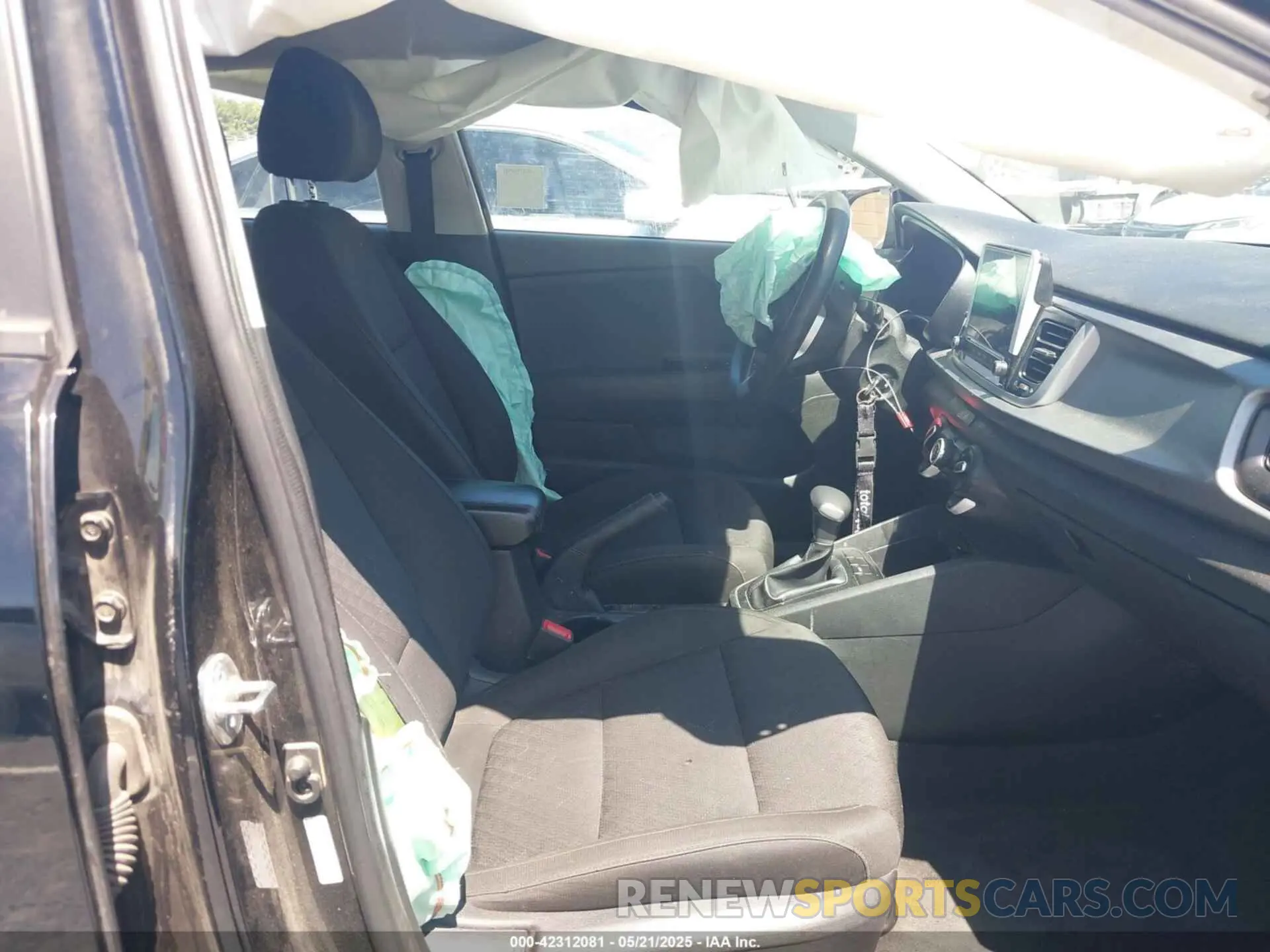 5 Photograph of a damaged car 3KPA24AD7PE615833 KIA RIO 2023