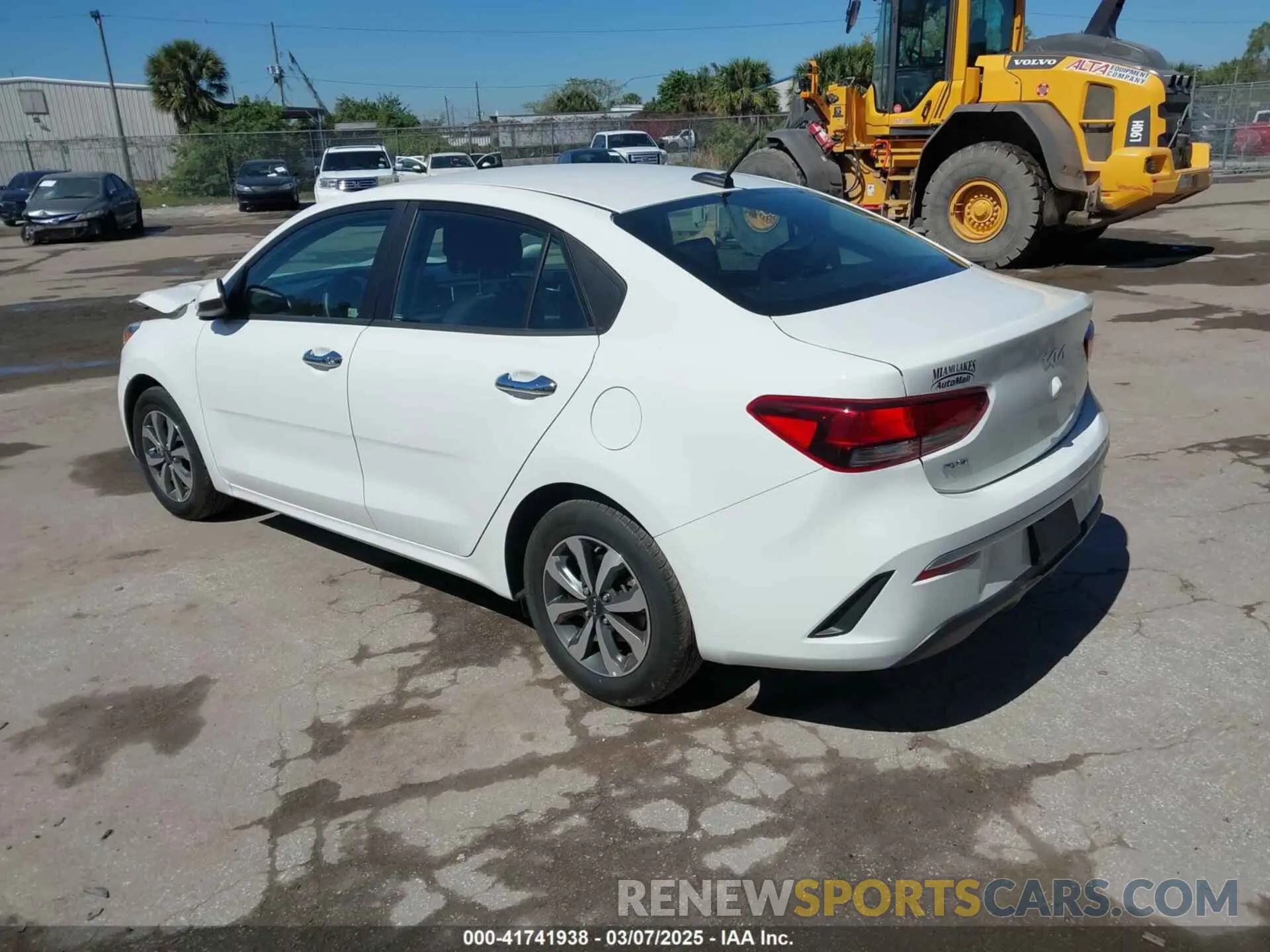 3 Photograph of a damaged car 3KPA24AD8PE554914 KIA RIO 2023