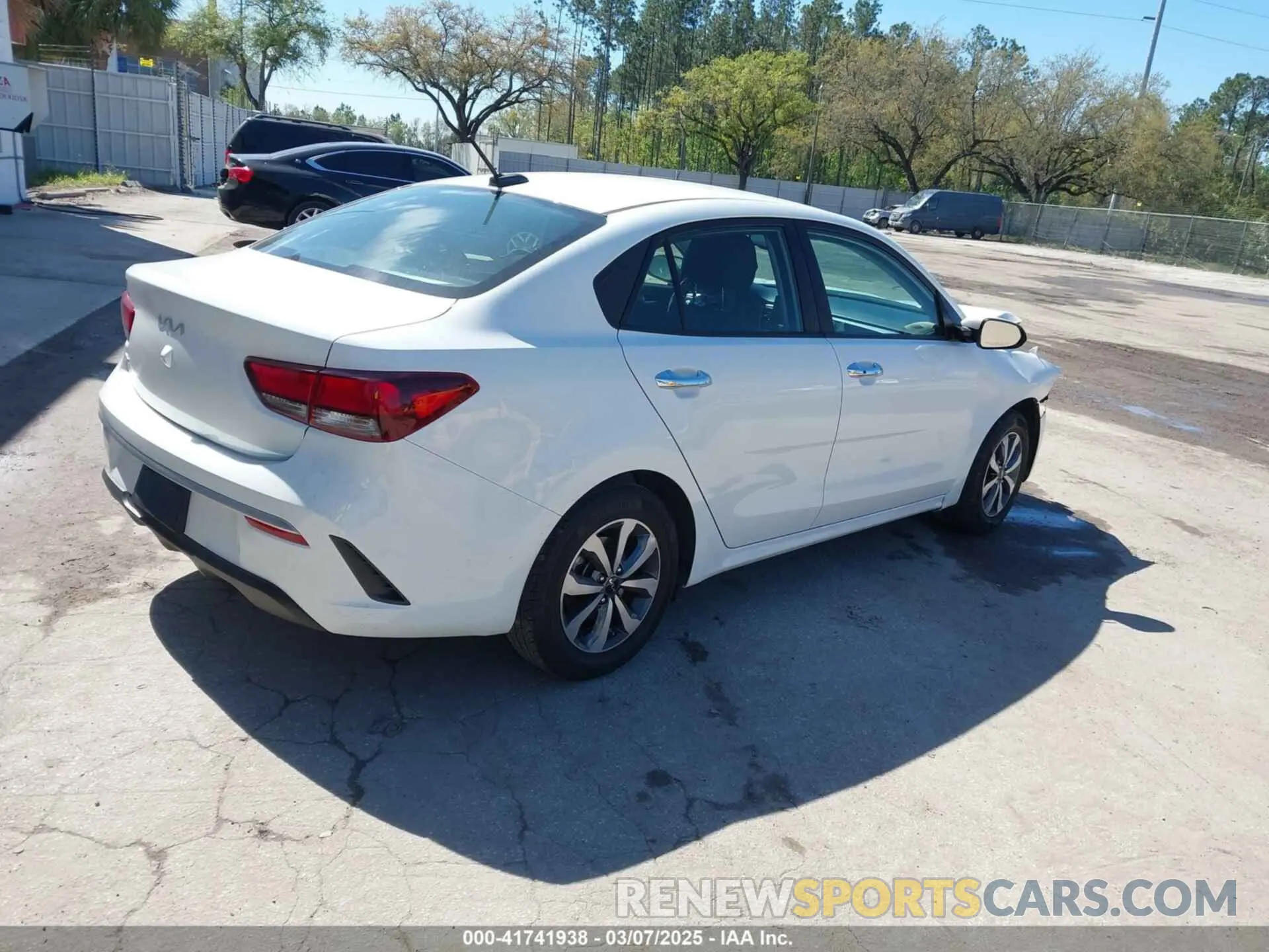 4 Photograph of a damaged car 3KPA24AD8PE554914 KIA RIO 2023