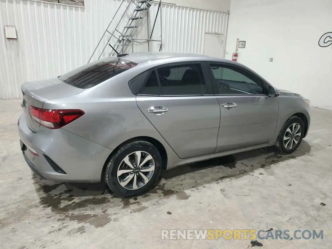 3 Photograph of a damaged car 3KPA24AD9PE526605 KIA RIO 2023