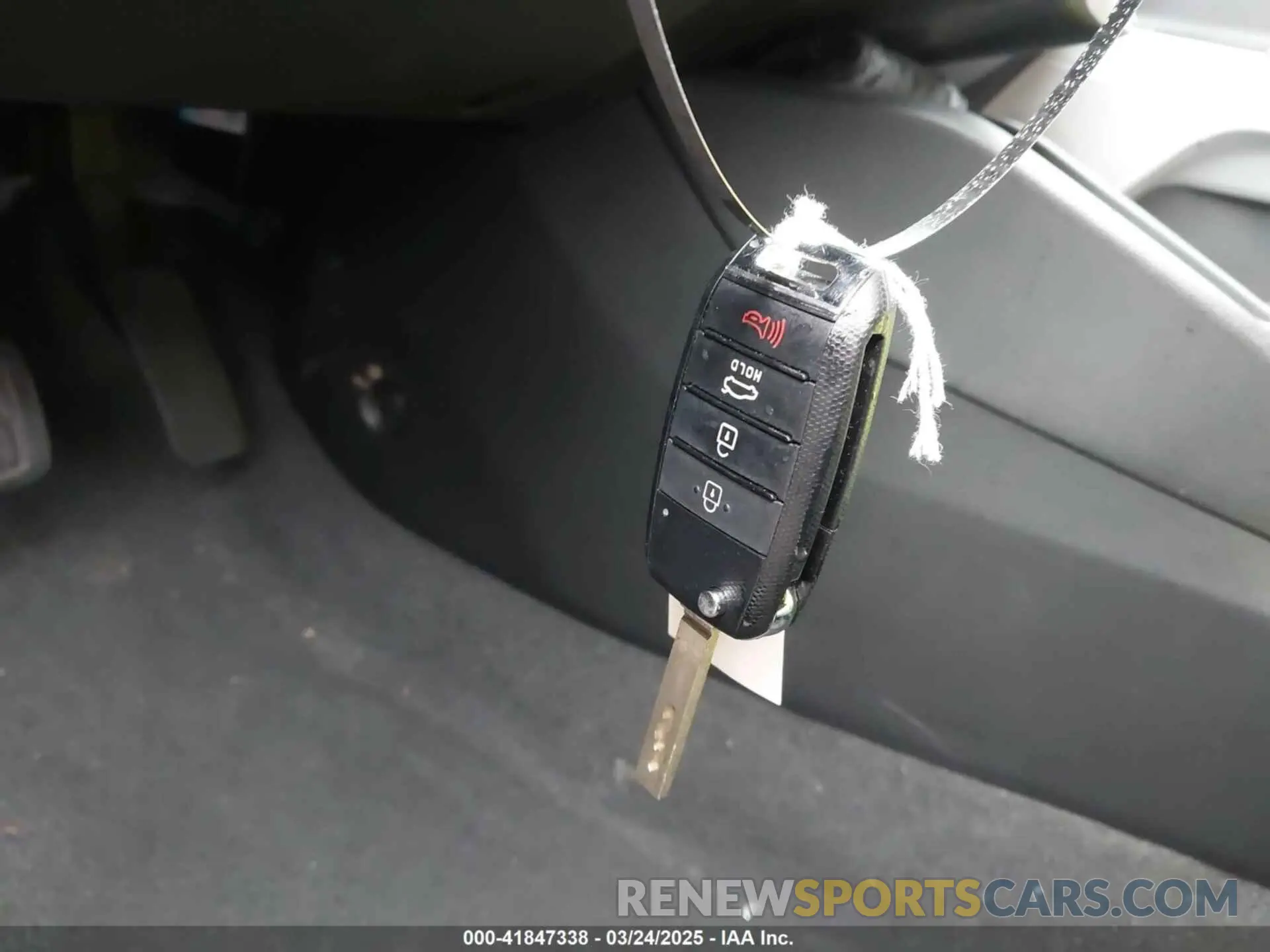 11 Photograph of a damaged car 3KPA24AD9PE629927 KIA RIO 2023