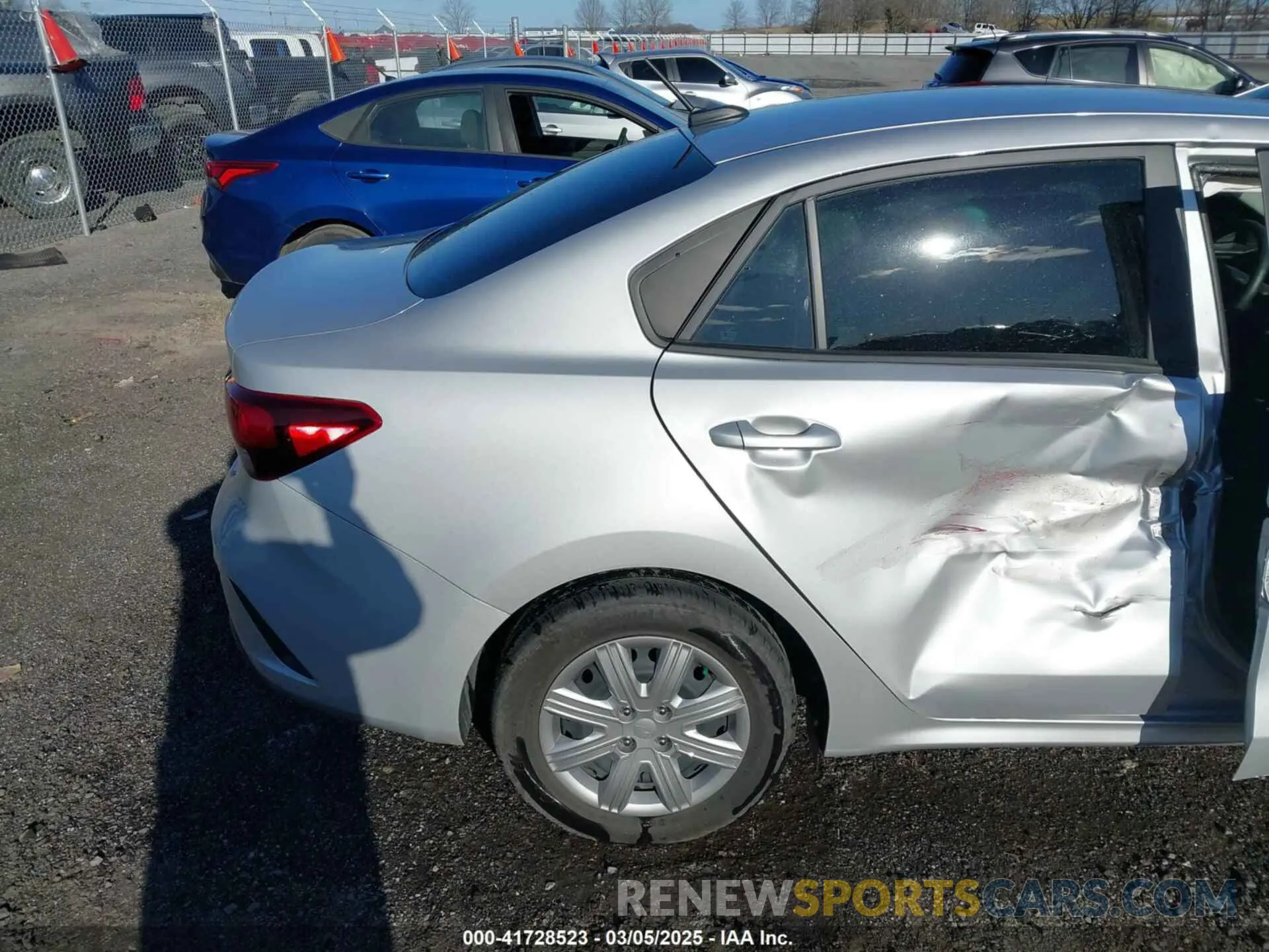 17 Photograph of a damaged car 3KPA24ADXPE606463 KIA RIO 2023