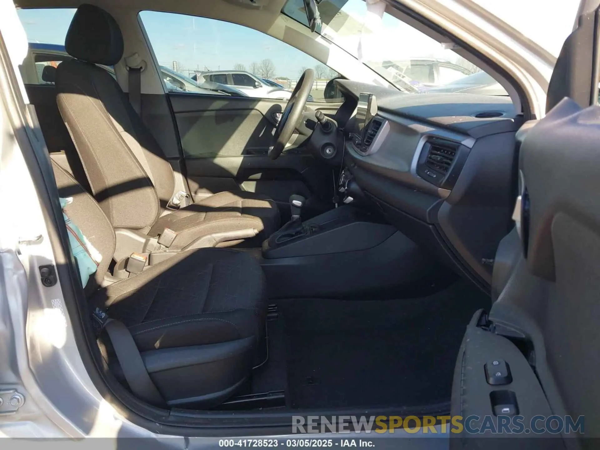 5 Photograph of a damaged car 3KPA24ADXPE606463 KIA RIO 2023