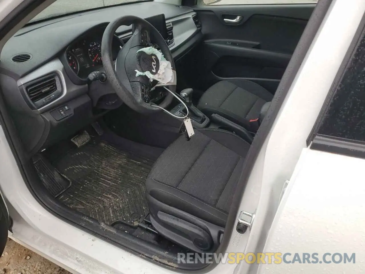 7 Photograph of a damaged car 3KPA25AD8PE629990 KIA RIO 2023
