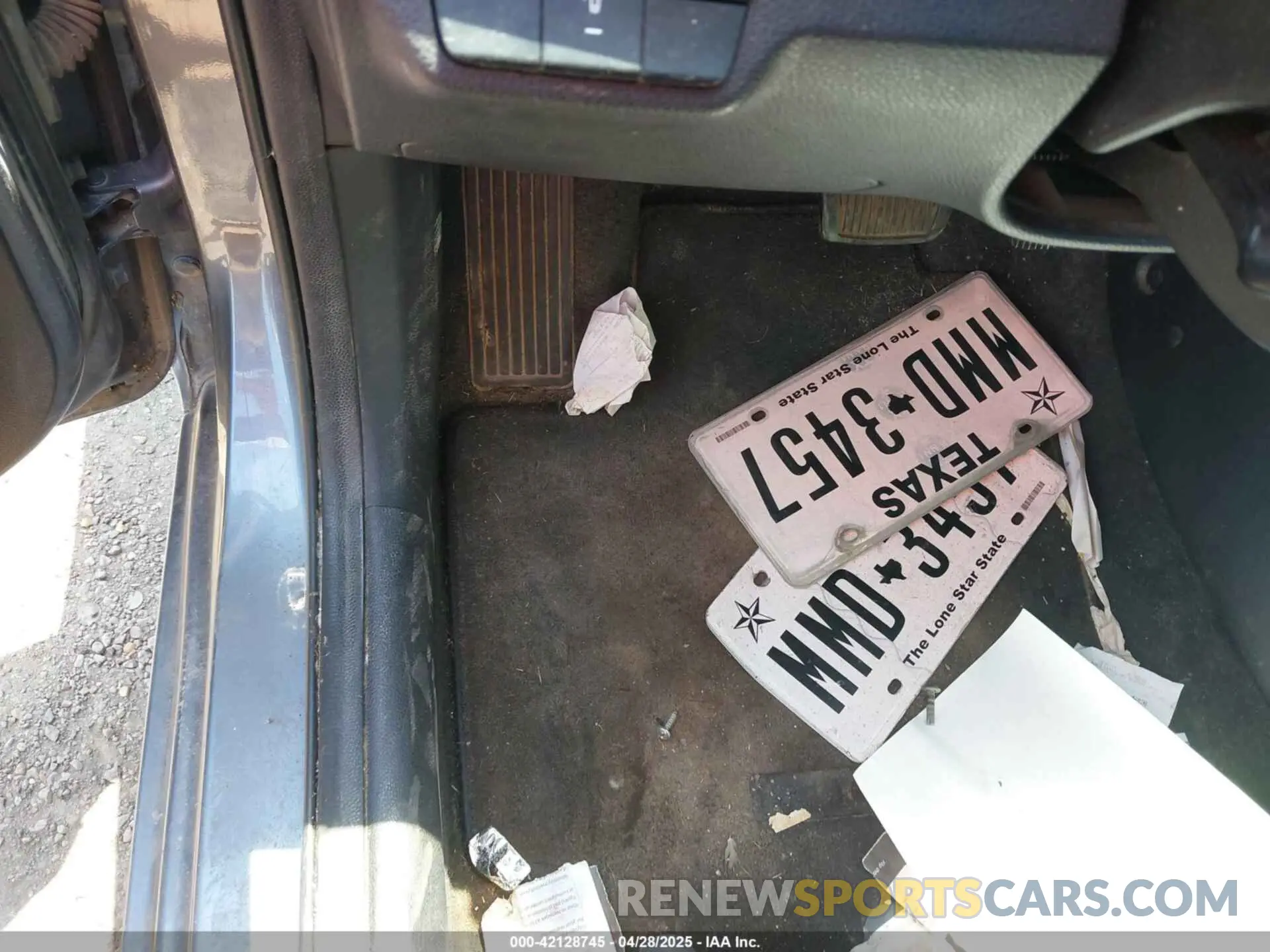 12 Photograph of a damaged car 3KPA25AB5KE215783 KIA RIO 5-DOOR 2019