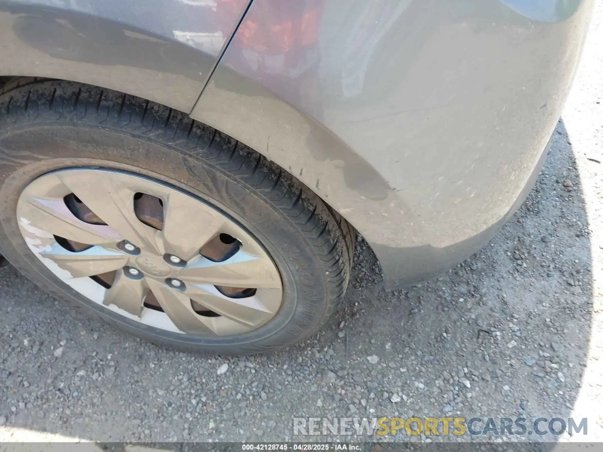 13 Photograph of a damaged car 3KPA25AB5KE215783 KIA RIO 5-DOOR 2019