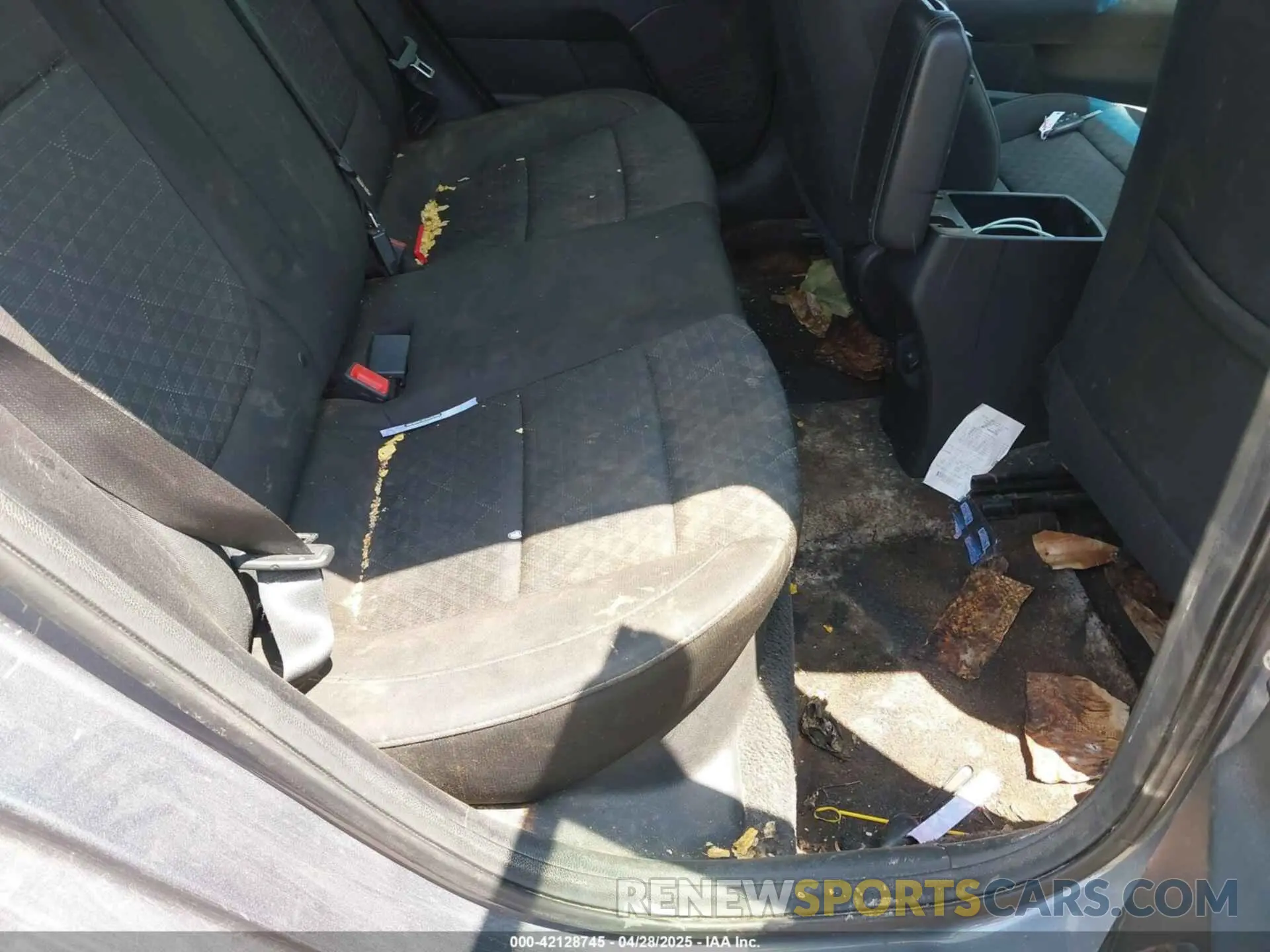 8 Photograph of a damaged car 3KPA25AB5KE215783 KIA RIO 5-DOOR 2019