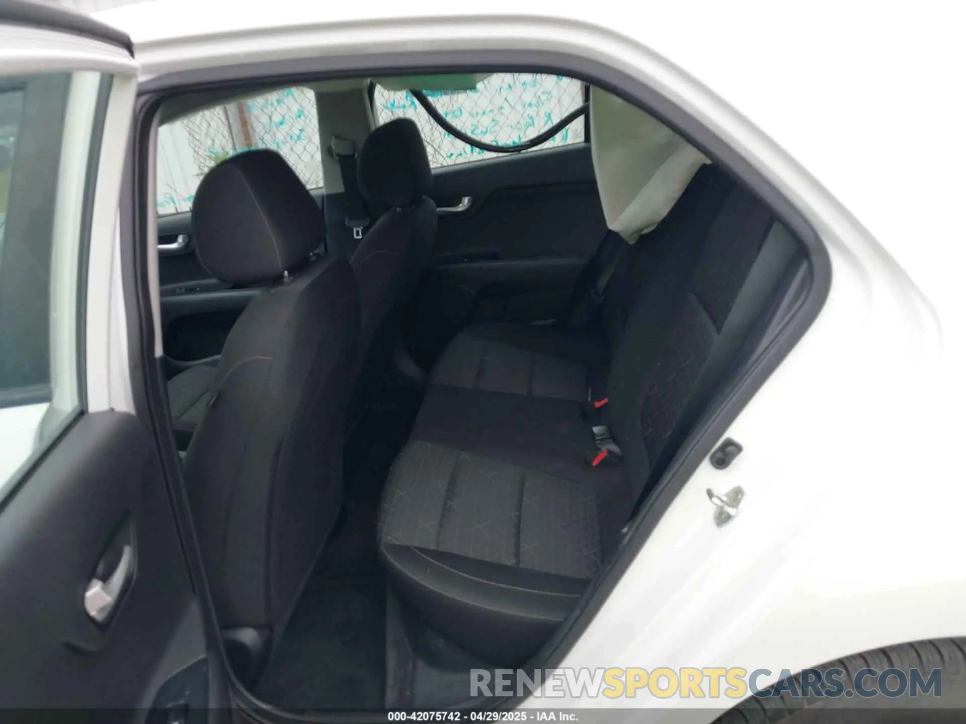 8 Photograph of a damaged car 3KPA25AD0LE277224 KIA RIO 5-DOOR 2020