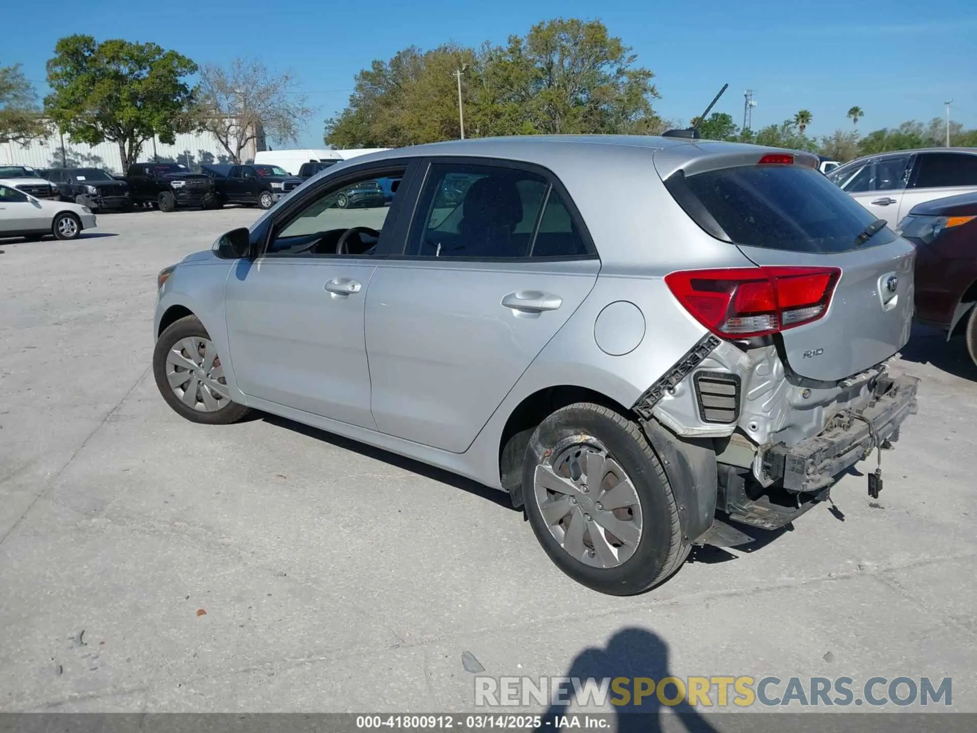 3 Photograph of a damaged car 3KPA25AD4LE309303 KIA RIO 5-DOOR 2020