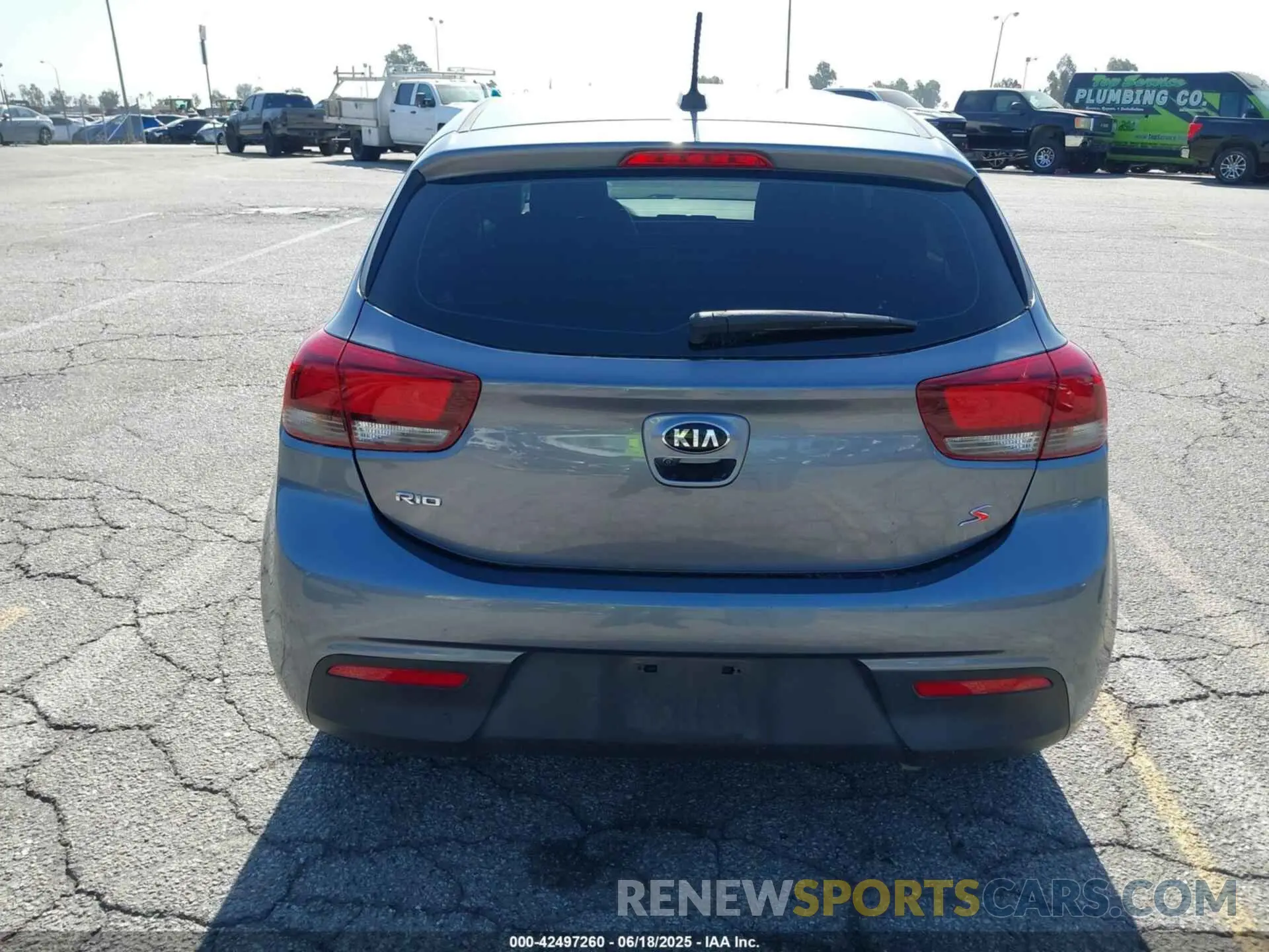 17 Photograph of a damaged car 3KPA25AD6LE295579 KIA RIO 5-DOOR 2020
