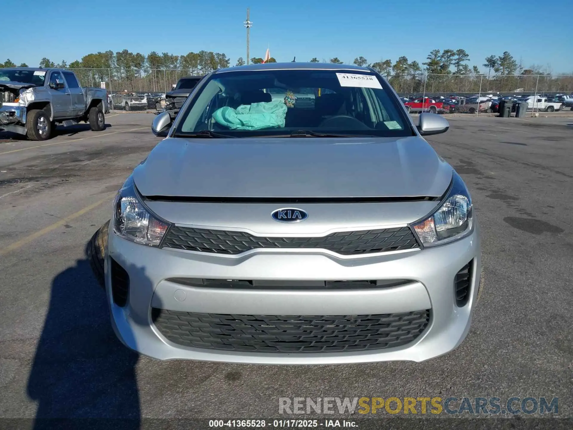 12 Photograph of a damaged car 3KPA25AD7LE348113 KIA RIO 5-DOOR 2020