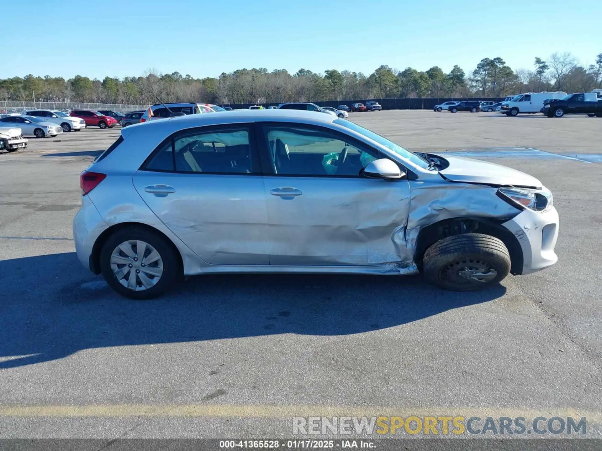 13 Photograph of a damaged car 3KPA25AD7LE348113 KIA RIO 5-DOOR 2020