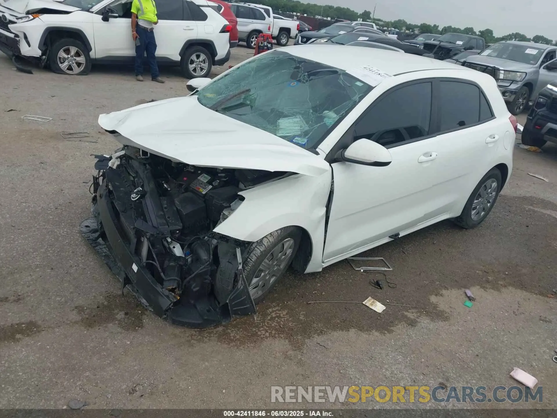 2 Photograph of a damaged car 3KPA25AD4ME377327 KIA RIO 5-DOOR 2021