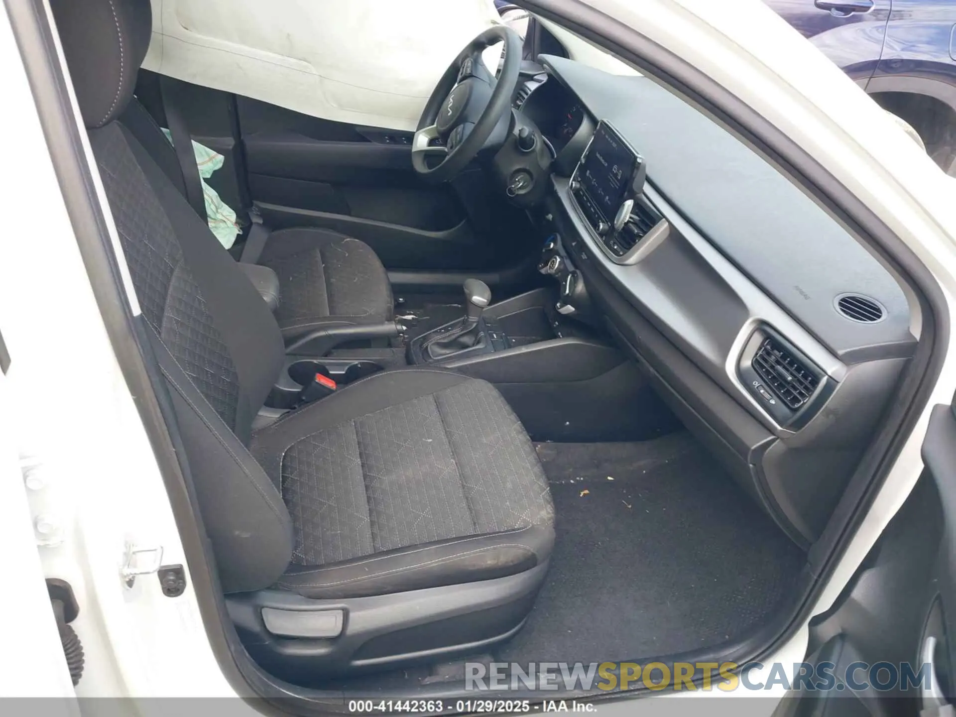 5 Photograph of a damaged car 3KPA25AD5NE457866 KIA RIO 5-DOOR 2022