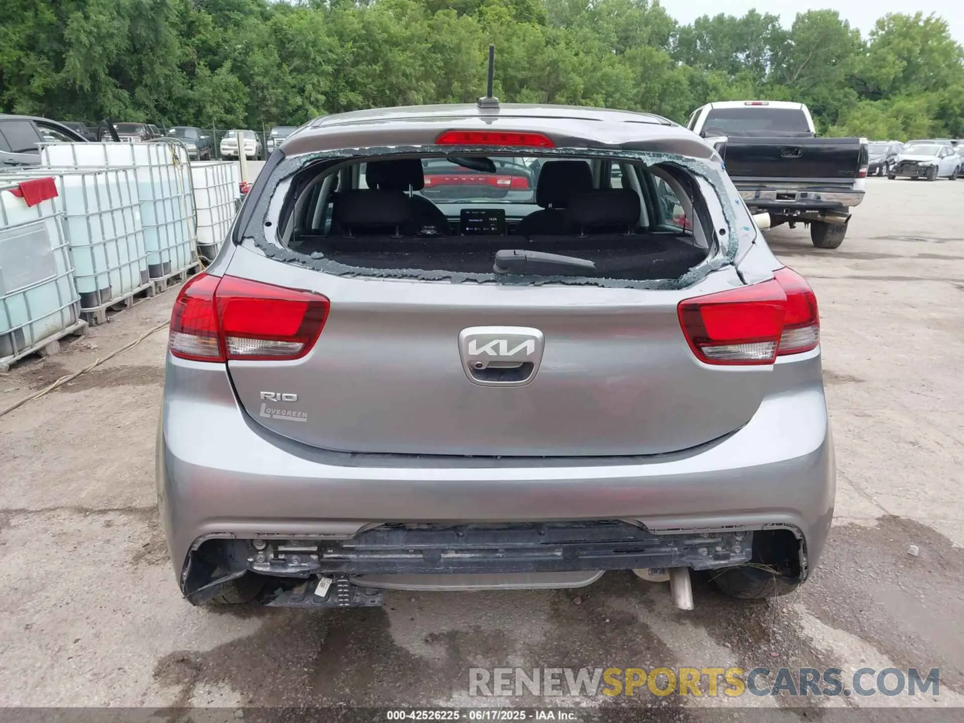 17 Photograph of a damaged car 3KPA25AD5NE479950 KIA RIO 5-DOOR 2022