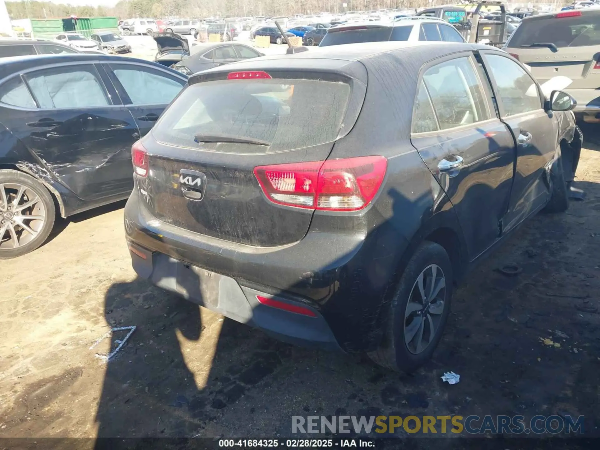 4 Photograph of a damaged car 3KPA25AD8NE443590 KIA RIO 5-DOOR 2022