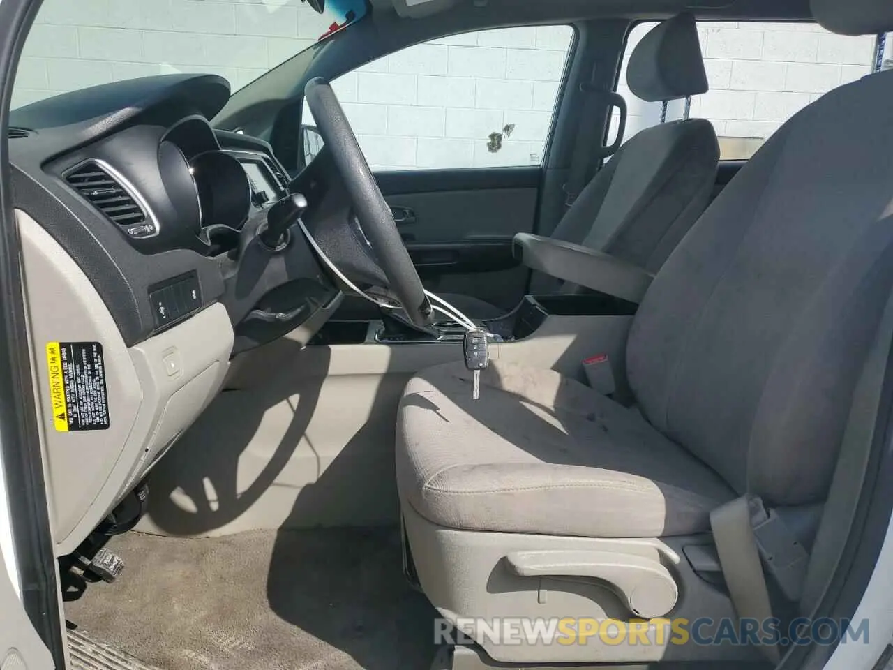 7 Photograph of a damaged car KNDMA5C11K6522328 KIA SEDONA 2019