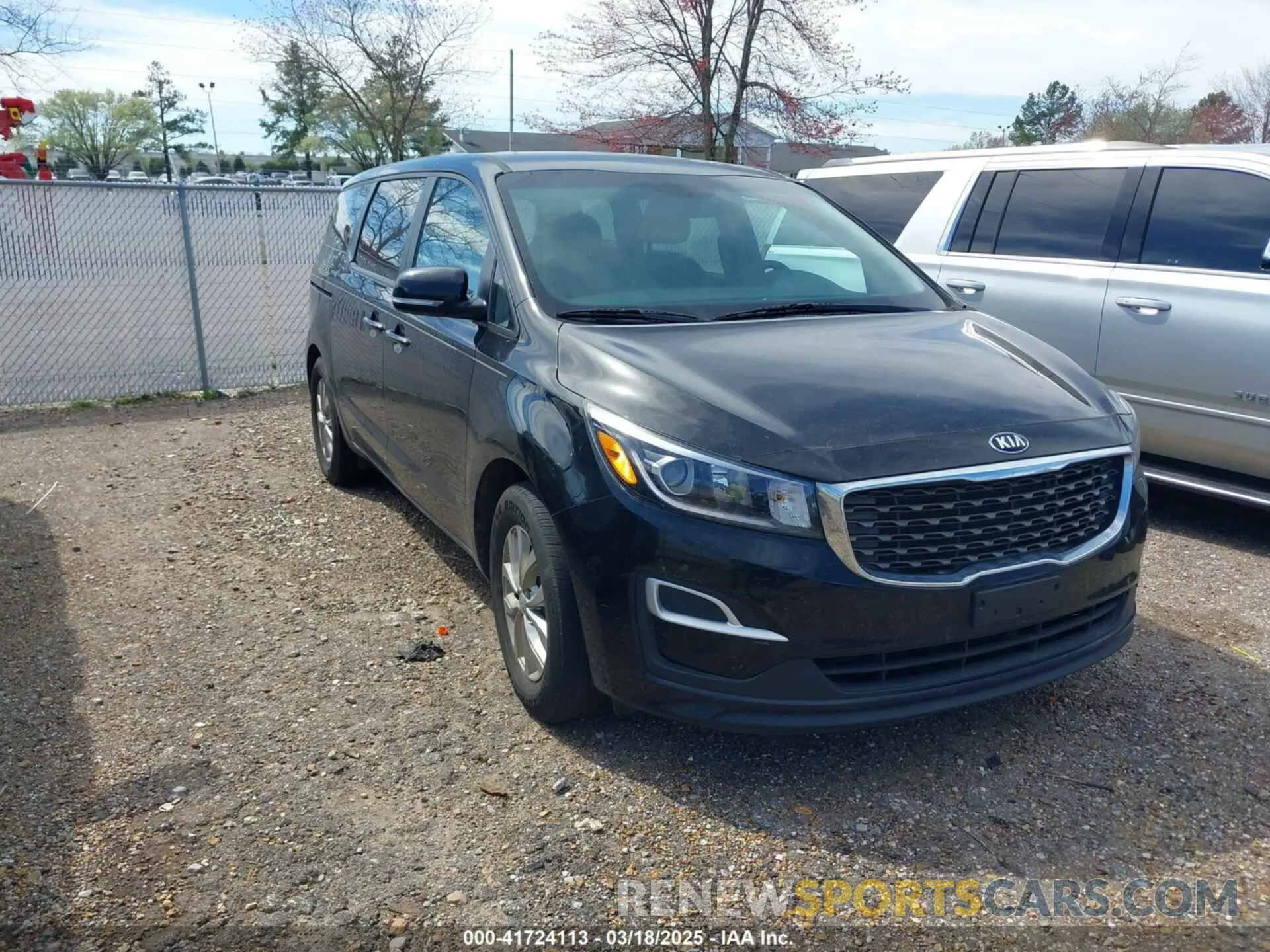 1 Photograph of a damaged car KNDMA5C13K6508978 KIA SEDONA 2019