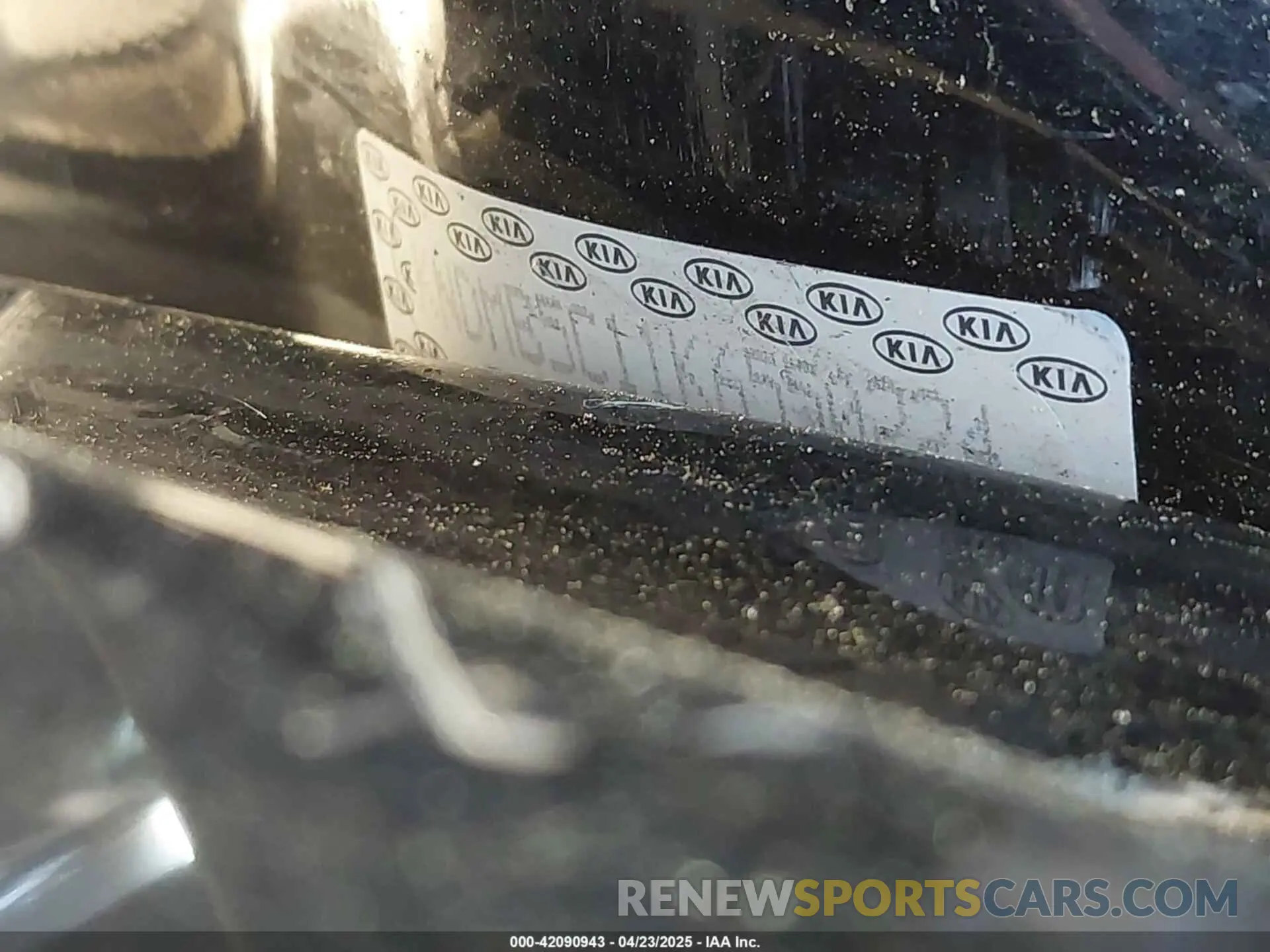 9 Photograph of a damaged car KNDMB5C11K6550224 KIA SEDONA 2019