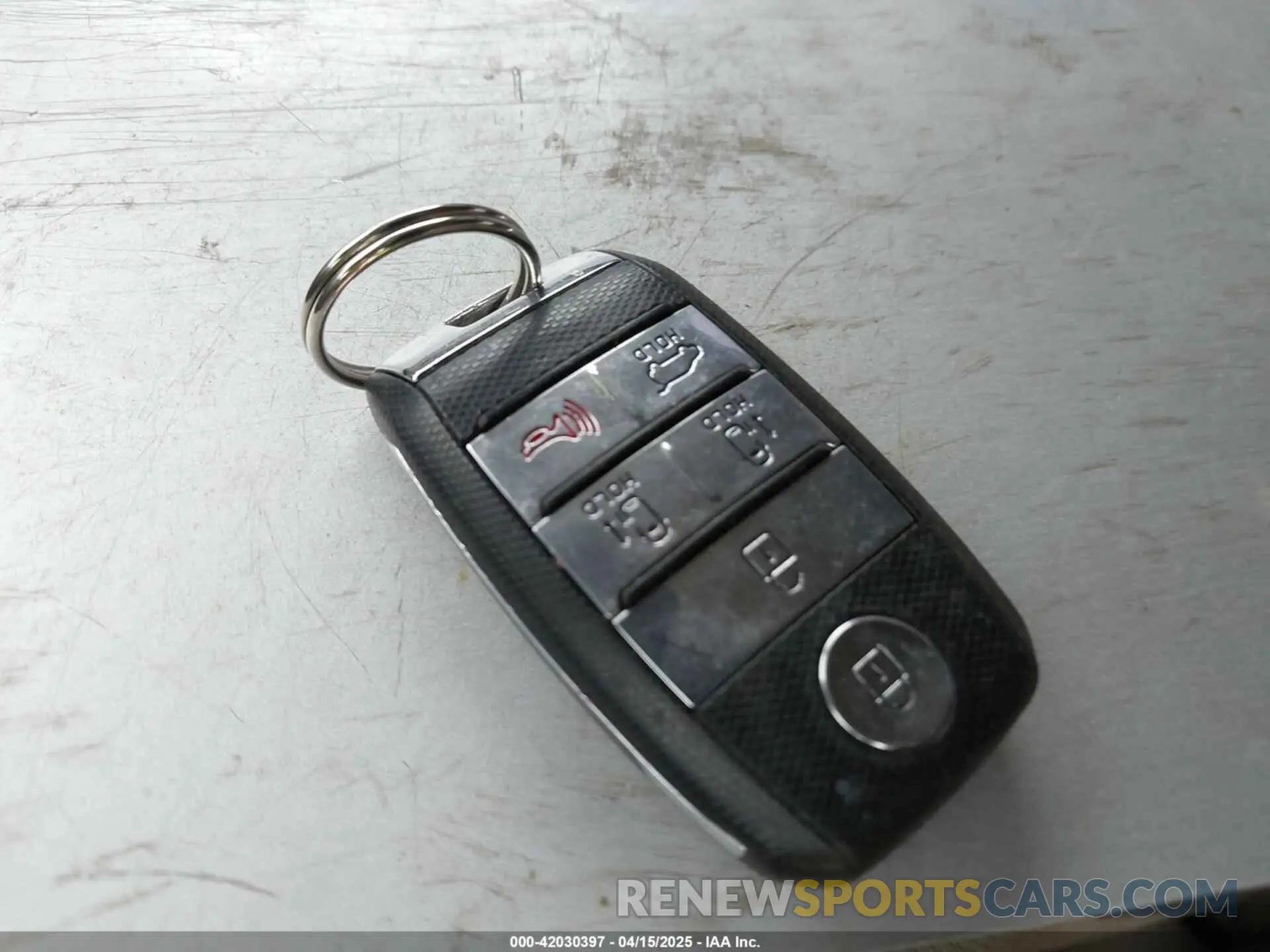 11 Photograph of a damaged car KNDMB5C12K6537496 KIA SEDONA 2019