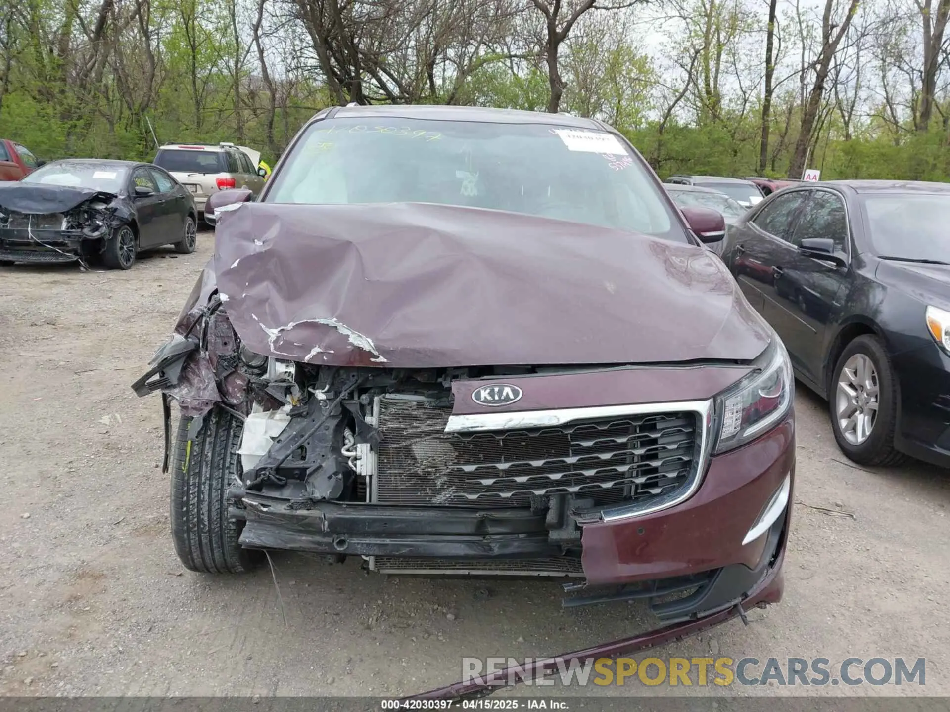 13 Photograph of a damaged car KNDMB5C12K6537496 KIA SEDONA 2019