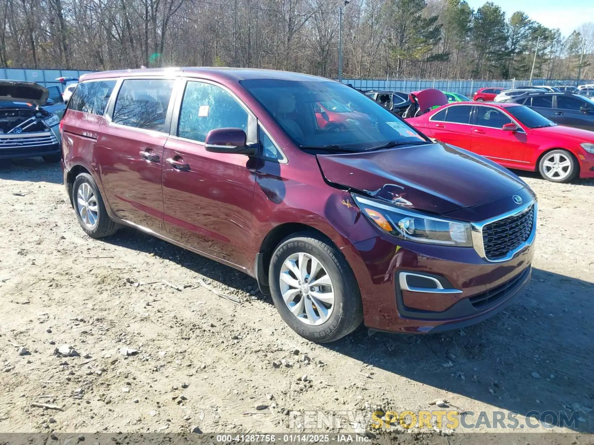 1 Photograph of a damaged car KNDMB5C13K6540035 KIA SEDONA 2019