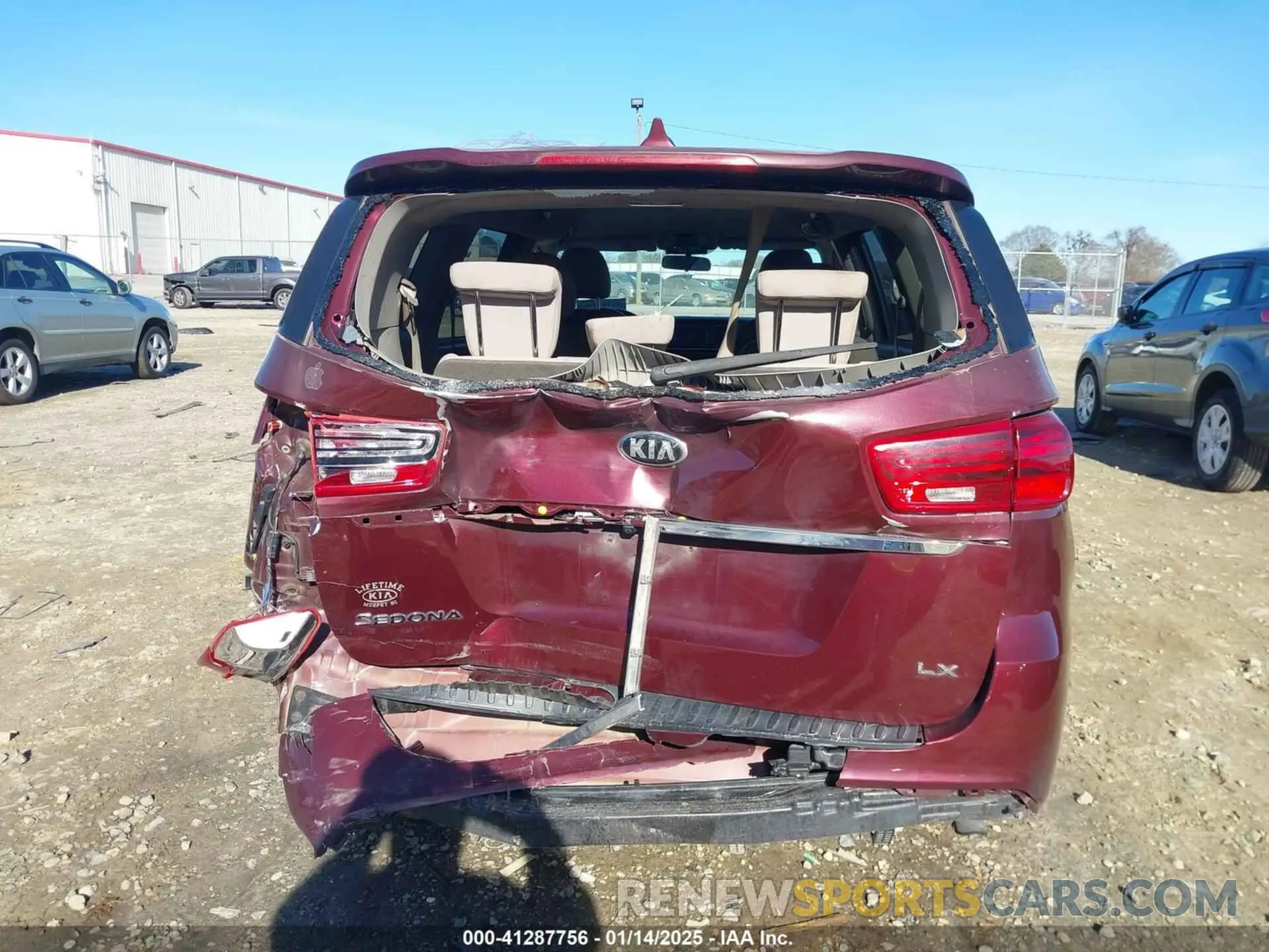 6 Photograph of a damaged car KNDMB5C13K6540035 KIA SEDONA 2019