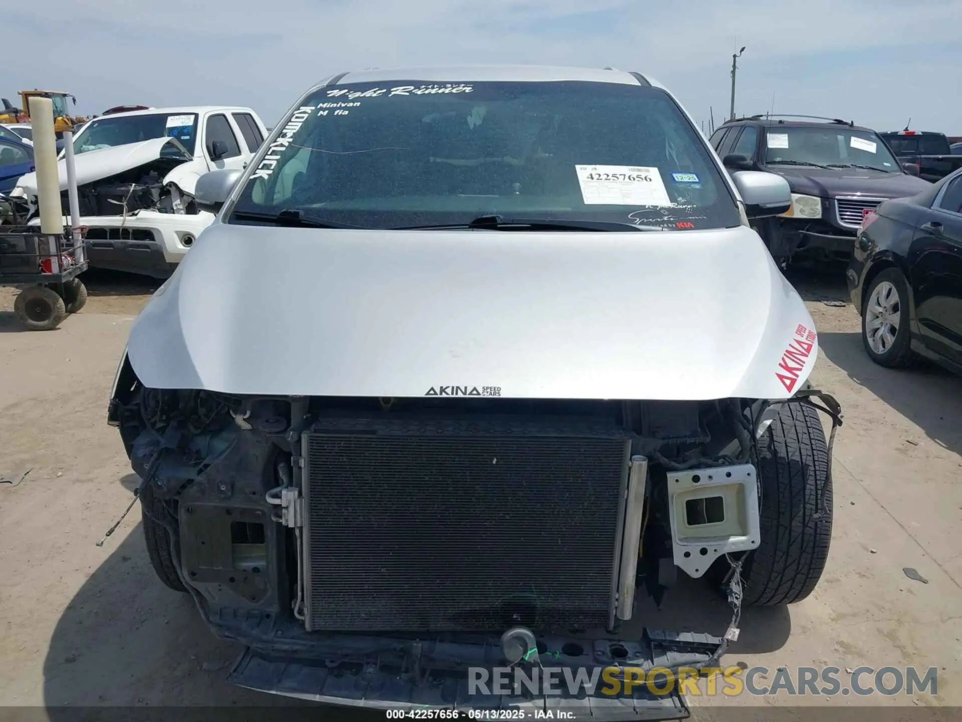 13 Photograph of a damaged car KNDMB5C14K6502846 KIA SEDONA 2019