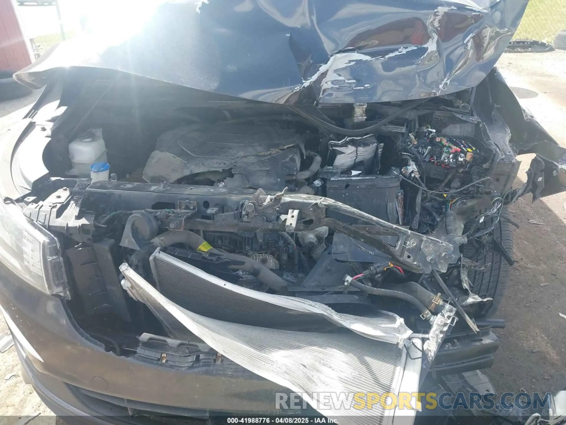 10 Photograph of a damaged car KNDMB5C17K6493365 KIA SEDONA 2019