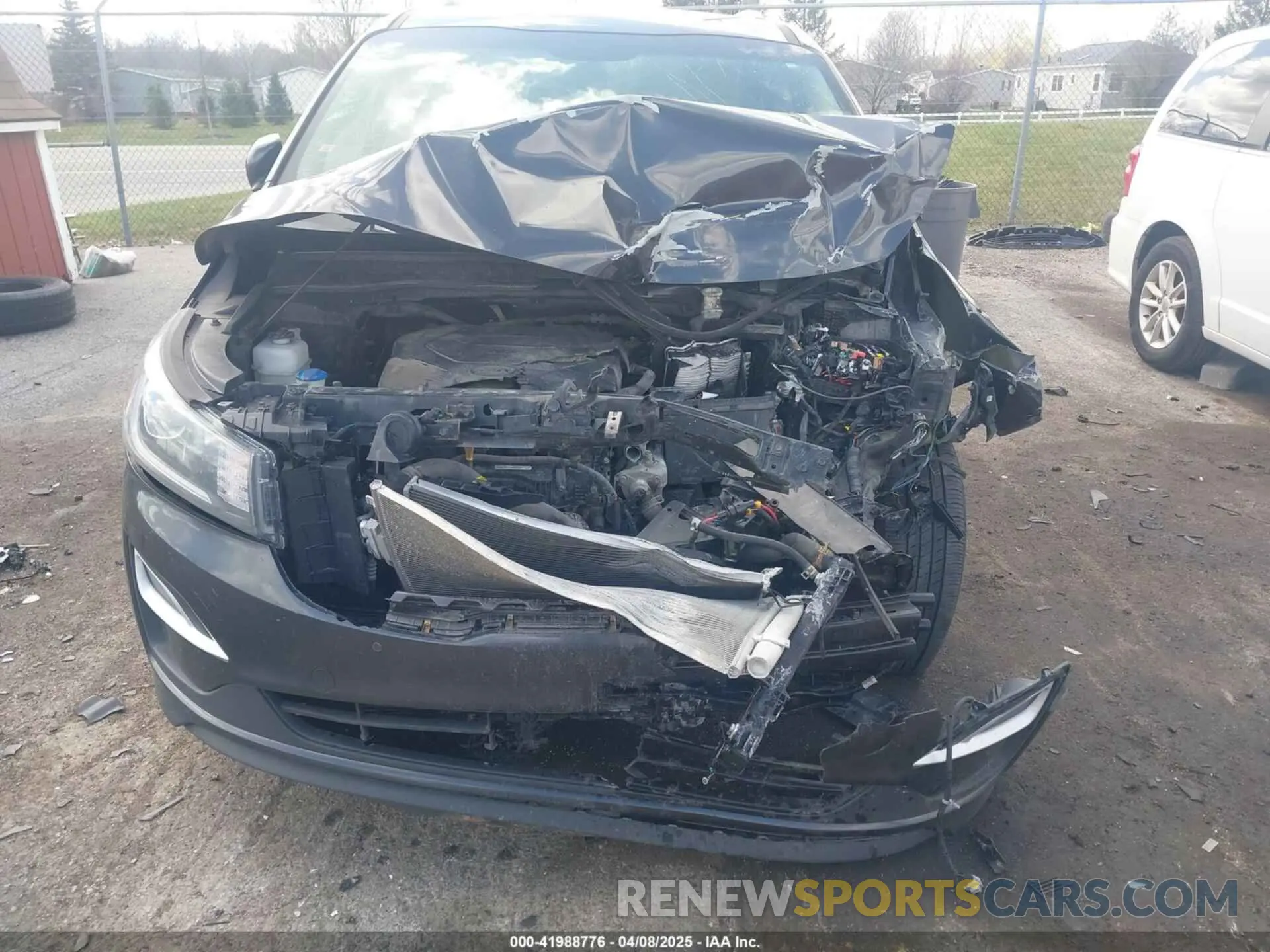 6 Photograph of a damaged car KNDMB5C17K6493365 KIA SEDONA 2019