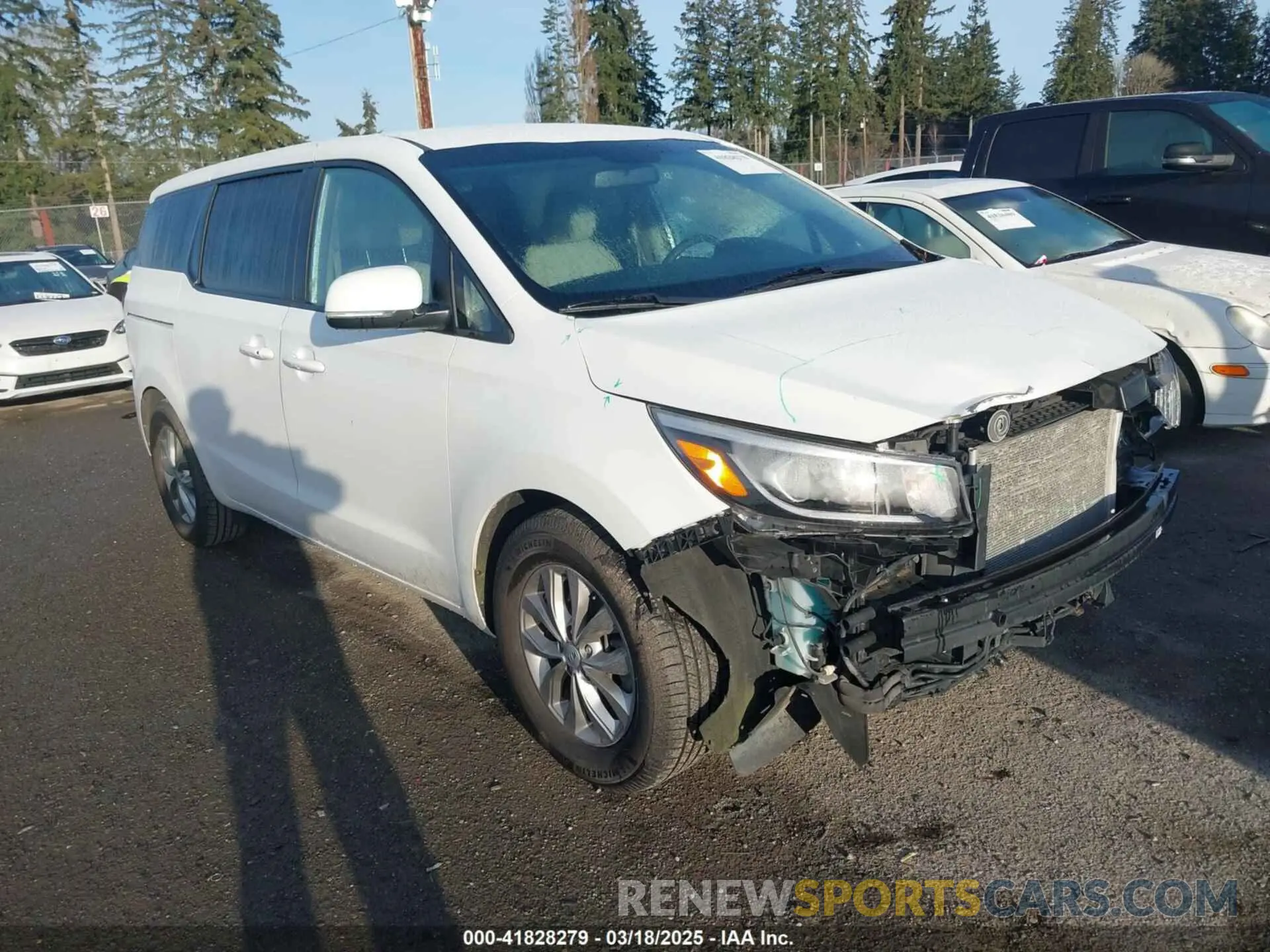 1 Photograph of a damaged car KNDMB5C18K6508746 KIA SEDONA 2019