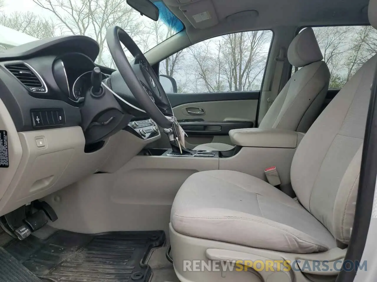 7 Photograph of a damaged car KNDMA5C14L6592116 KIA SEDONA 2020