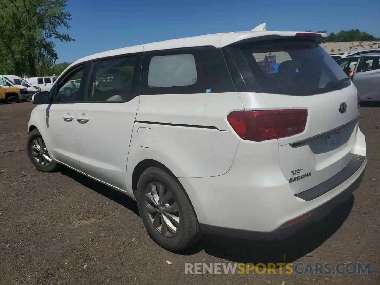 2 Photograph of a damaged car KNDMA5C19L6617401 KIA SEDONA 2020