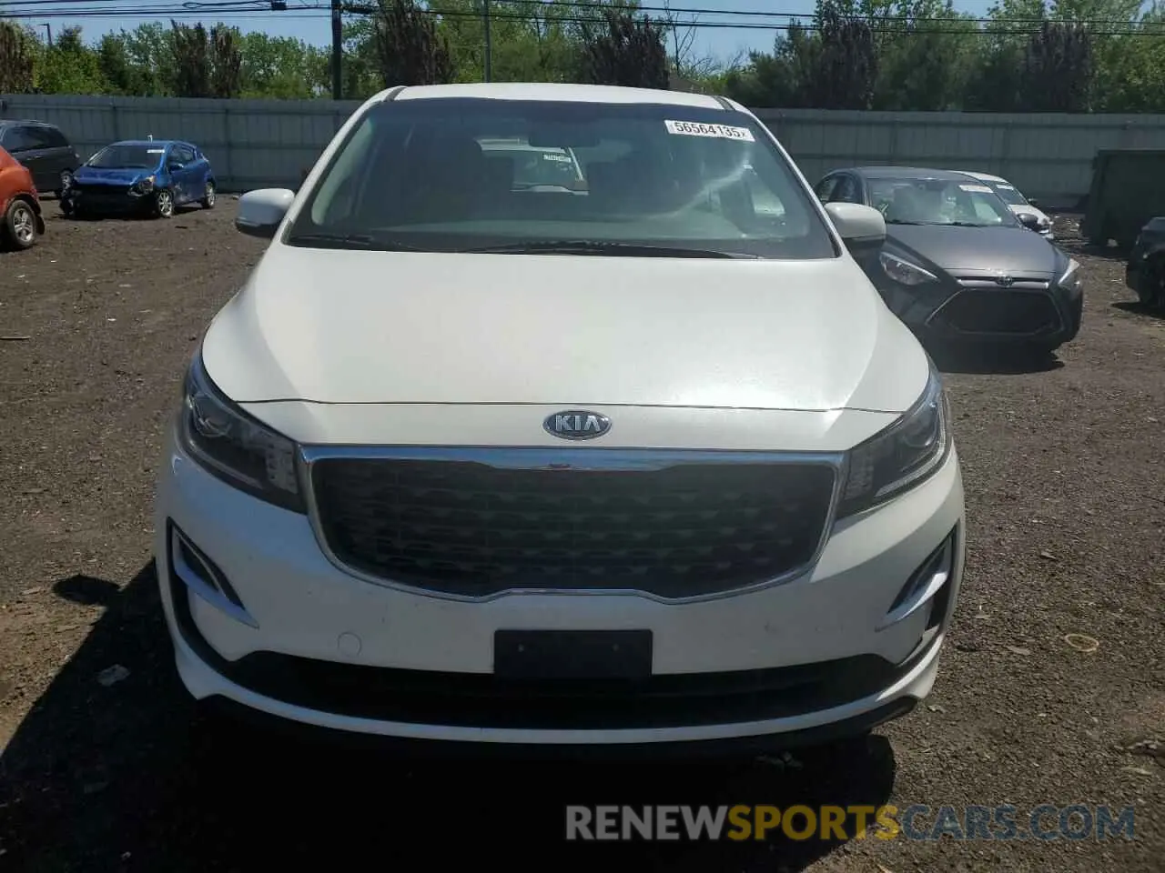 5 Photograph of a damaged car KNDMA5C19L6617401 KIA SEDONA 2020