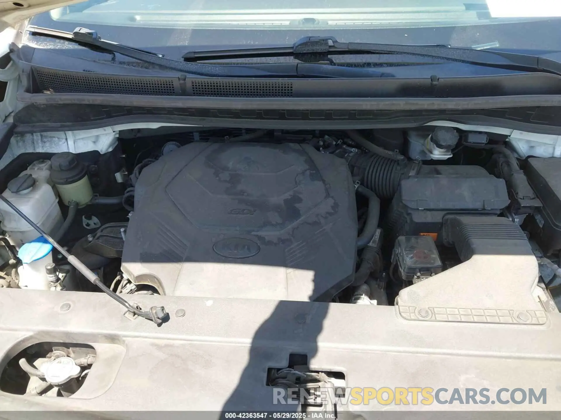 10 Photograph of a damaged car KNDMB5C10L6616411 KIA SEDONA 2020