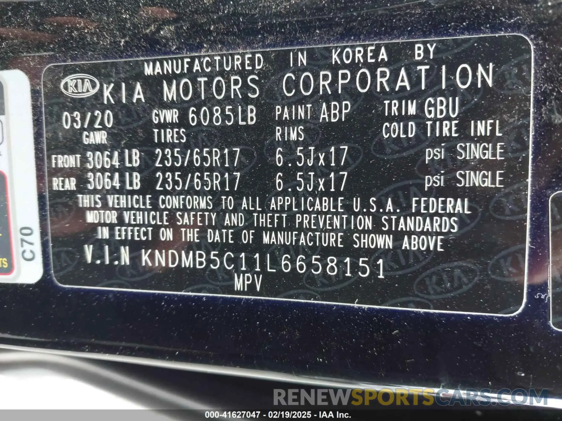 9 Photograph of a damaged car KNDMB5C11L6658151 KIA SEDONA 2020