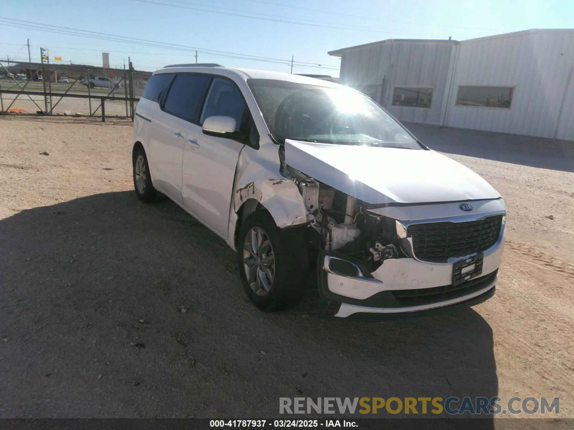 1 Photograph of a damaged car KNDMB5C14L6574891 KIA SEDONA 2020