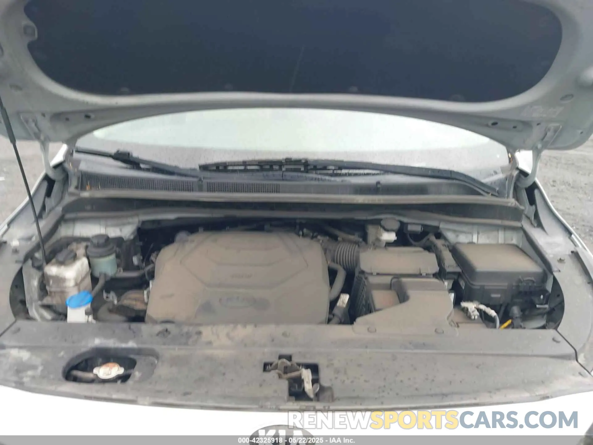 10 Photograph of a damaged car KNDMB5C16L6596326 KIA SEDONA 2020