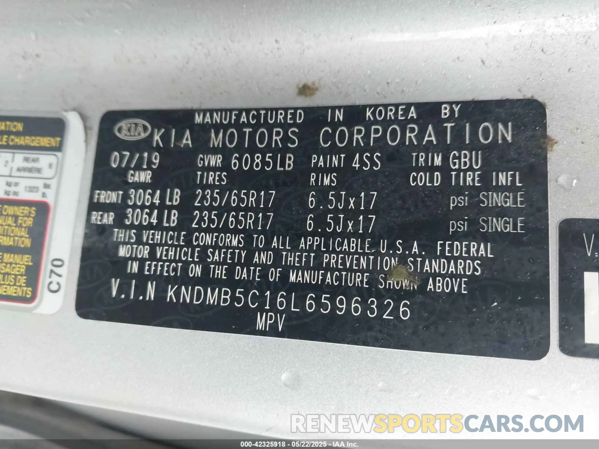 9 Photograph of a damaged car KNDMB5C16L6596326 KIA SEDONA 2020