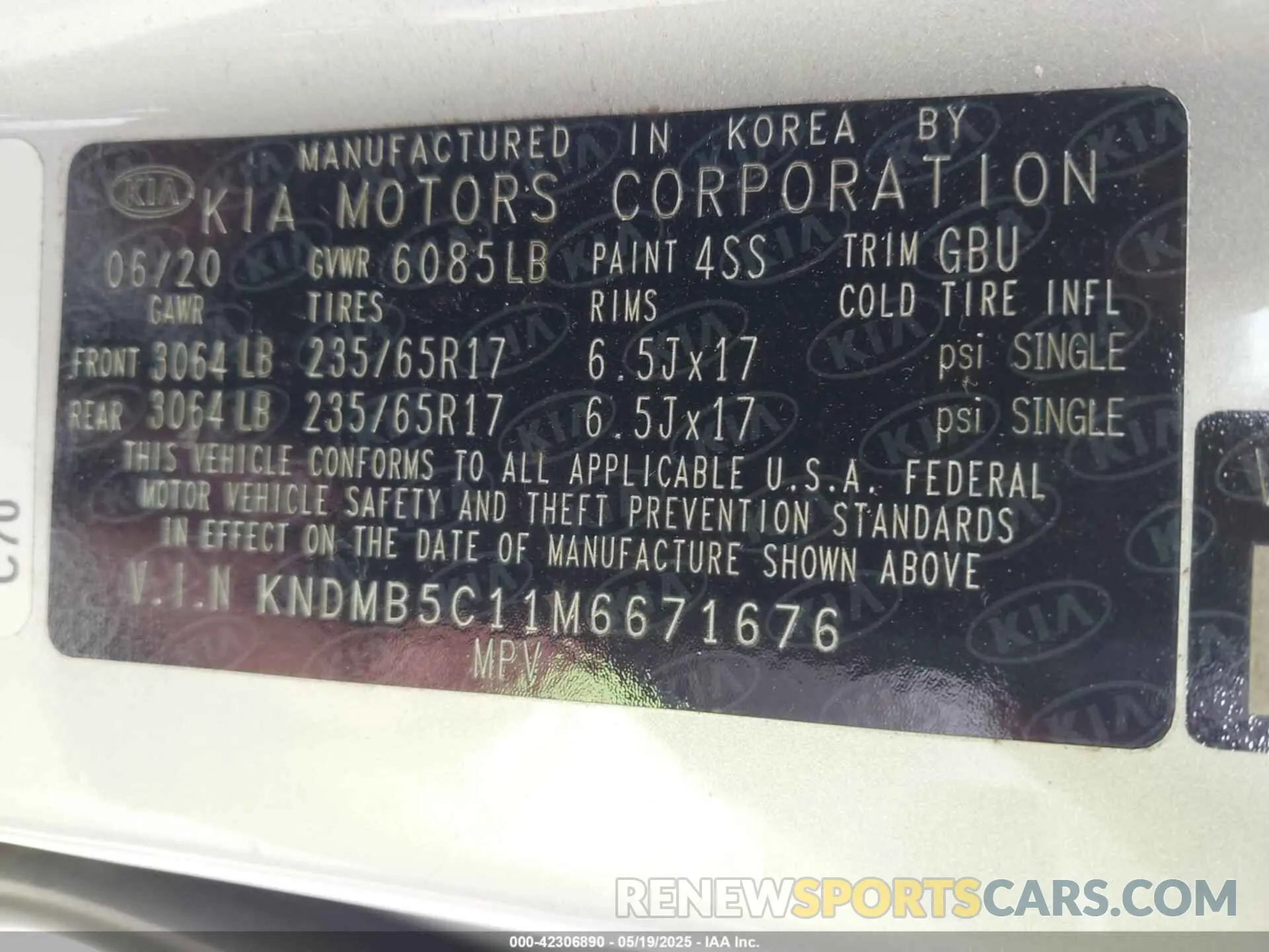 9 Photograph of a damaged car KNDMB5C11M6671676 KIA SEDONA 2021