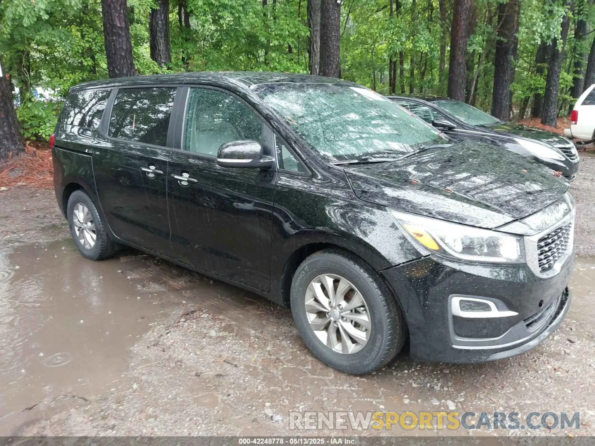 1 Photograph of a damaged car KNDMB5C17M6673674 KIA SEDONA 2021